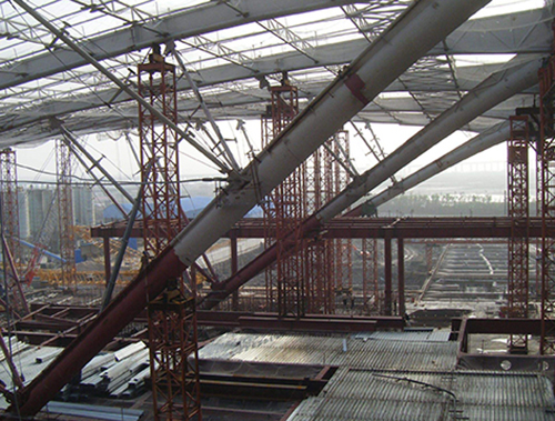 青岛火车北站使用我司中厚板一批